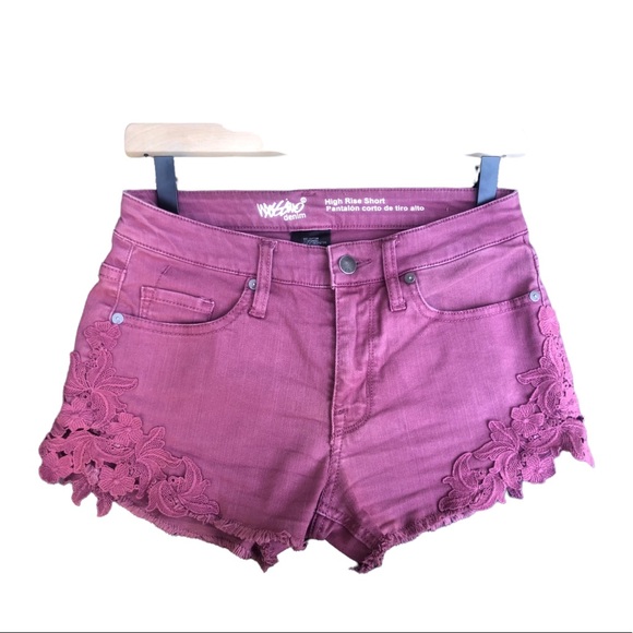 Mossimo Raspberry Floral Lace Shorts high waist - Picture 3 of 8